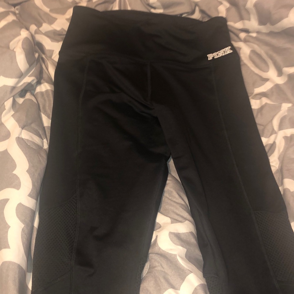 Pink cropped workout leggings